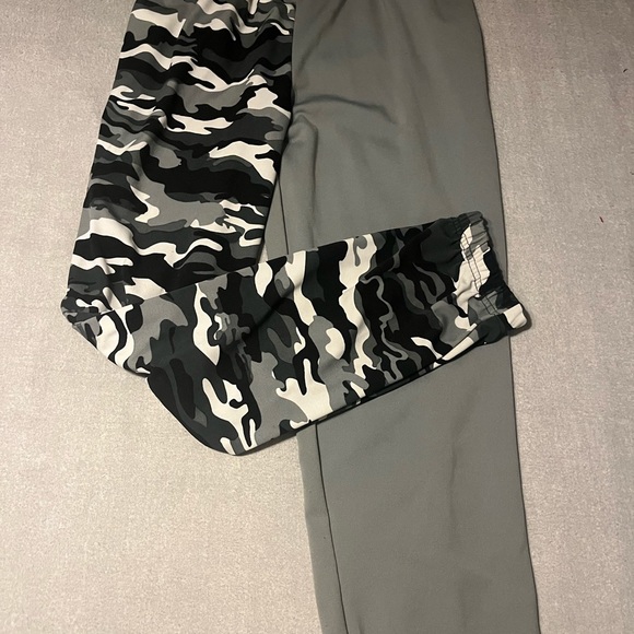 Pants - Picture 2 of 4